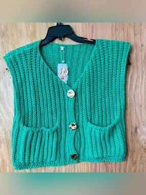 UEU Chunky Knit Sweater Vest Cardigan – NWT Size Large